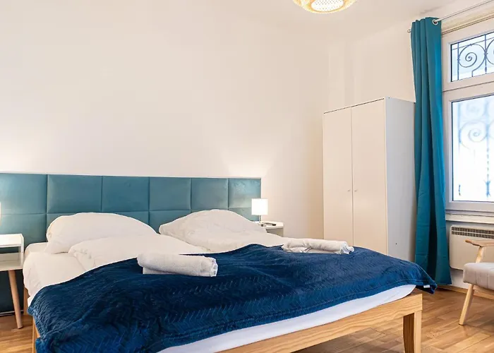 Stylish & Comfortable Apt. Centrally Placed Daire *