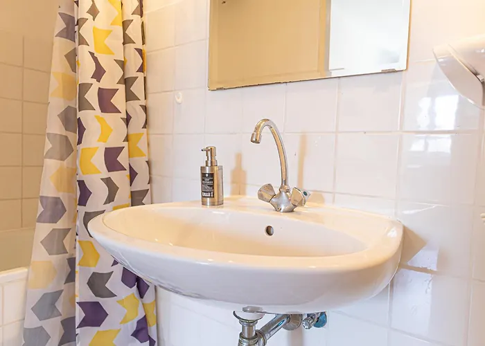 Stylish & Comfortable Apt. Centrally Placed * Viyana