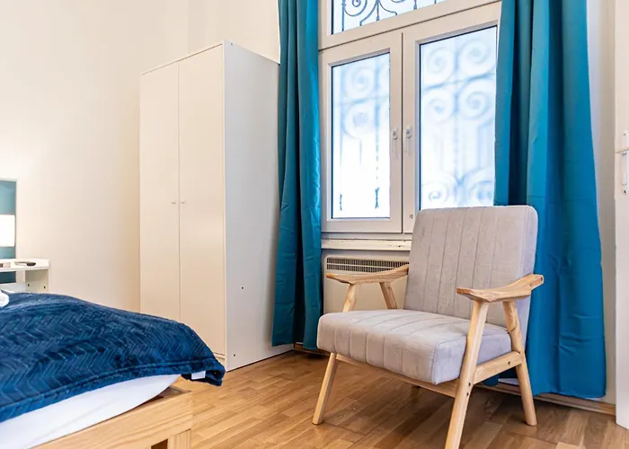 Stylish & Comfortable Apt. Centrally Placed
